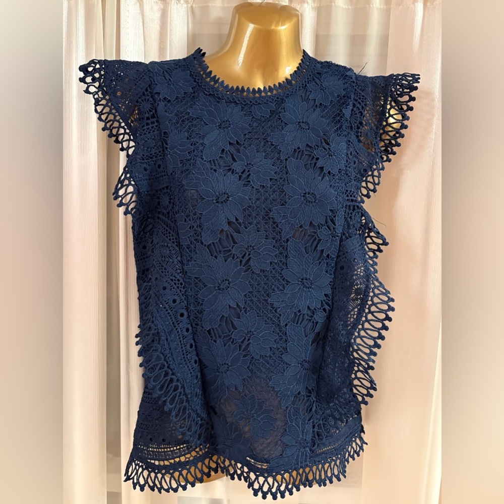 Beautiful navy top